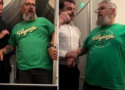 >Yolcu kabin görevlisini ısırınca uçak rota değiştirdi