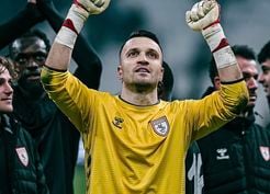 >Samsunspor, kalecisi Okan Kocuk'un Dünya Kupası aday kadrosuna alınmamasına tepki gösterdi