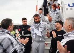 >Küresel Sumud Filosu aktivistlerini taşıyan uçaklar İstanbul'a geldi