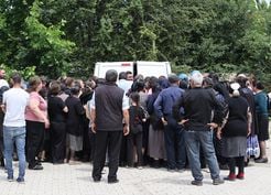 >TDV, Gürcistan'ın Marneuli kentinde ihtiyaç sahiplerine kurban eti ulaştırdı