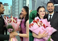 >Kebapçı damattan sıra dışı sürpriz! Buketi gören dönüp bir daha baktı