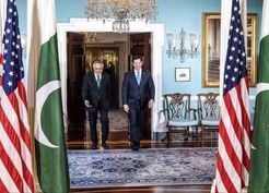 >Pakistan Dışişleri Bakanı Dar, ABD'li mevkidaşı Rubio ile bir araya geldi