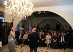 >Türkiye'nin Bişkek Büyükelçiliğinde, Kırgız opera sanatçıları dünya klasiklerinden eserler seslendirdi