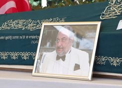 >Gazeteci Reha Muhtar Muğla'da Hayatını Kaybetti, Son Yolculuğuna Uğurlandı