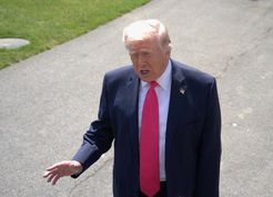 >Trump: Netanyahu'yu saldırıları durdurma konusunda ikna ettim