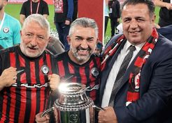 >Milletvekili Oğuzhan Kaya: Çorum FK kulüp sahibine 'Fahri Hemşehrilik Beratı' verilmeli