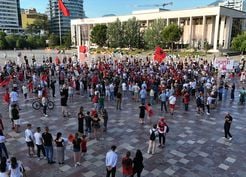 >Tiran'da Trump bağlantılı turizm projesi protestoları 15. gününde sürüyor