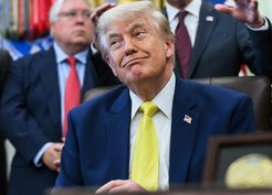 >Trump’ın 2025 mali beyanı dudak uçuklattı: Geliri 2 milyar doları aştı, lokomotif kripto oldu
