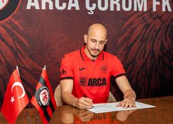 >Çorum FK, kaleci Erhan Erentürk'ü renklerine bağladı