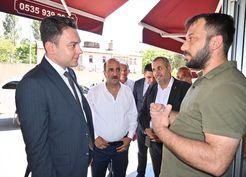 >Hizan Kaymakamı Öztürk'ten esnaf ziyareti