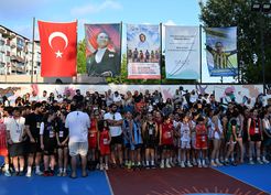 >Sinop'ta 9. Uluslararası Mustafa Berkay Akbaş Sokak Basketbolu Turnuvası başladı