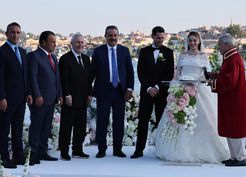 >Fenerbahçe'nin yıldızı İsmail Yüksek dünya evine girdi, şahitliğini iki başkan yaptı