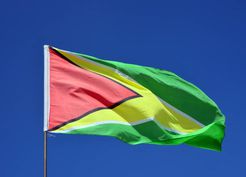 >Guyana açıklarında 116 yolcuyu taşıyan feribot alabora oldu