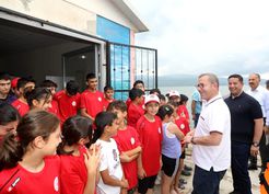 >Kars'ta yelken heyecanı Çıldır Gölü'nde başladı: 32 sporcu Anadolu Ligi için hazırlanıyor