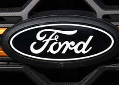 >Ford ve Geely'den Valencia'da Ortak Araç Üretimi Anlaşması