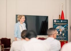 >Tunus'ta çok uluslu şirketler konferansı düzenlendi