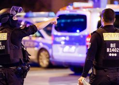 >Berlin Onur Yürüyüşü'ne Kanlı Saldırı: Bir Kadın Hayatını Kaybetti, 29 Yaralı, Şüpheli İslamcı Bağlantılı