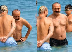 >Yılmaz Erdoğan ve Caner Erkin Alaçatı'da denizde halay çekti