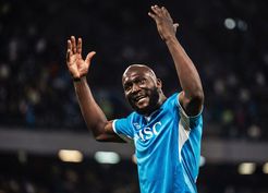 Süper Lig devleriyle anılan Lukaku, Türkiye'ye geldi