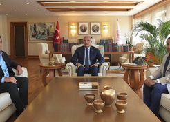 Kültür ve Turizm Bakanı Ersoy, Acun Ilıcalı'yı ağırladı