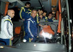 Bakan Gürlek açıkladı: Fenerbahçe otobüsü saldırısında 5 gözaltı kararı