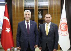 Ticaret Bakanı Bolat, Irak Büyükelçisi ile 30 Milyar Dolarlık Ticaret Hacmi Hedefini Görüştü