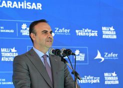 Bakan Kacır: Geleceğin Türkiye'si için çalışıyoruz