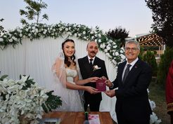 Bingöl Vali Yardımcısı ve Başkomiser Dünya Evine Girdi