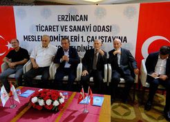 Erzincan'da Dayanıklı Tüketim Sektörü Çalıştayı ve 40 Yılı Aşkın Süredir Ticaret Yapan Üyelere Plaket