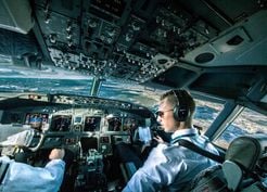 Havada dehşet! İki pilot da uyudu, uçak 28 dakika rotadan çıktı