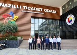 Vali Varol Nazilli Ticaret Odası'nı Ziyaret Etti