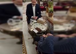 Suriye'de Tarihi An: El-Şara'dan Visa Kartla Kahve Ödemesi