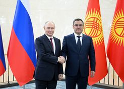 Caparov ve Putin Bişkek'te İkili İşbirliğini Görüştü