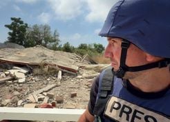 İsrail'in Güney Lübnan'daki İşgali Uzuyor: Köyler Yıkıldı, Siviller Mahsur Kaldı