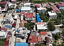 Hatay'da kadınların salçalık biber mesaisi