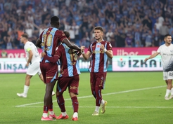 Ernest Muçi takımının skor yükünü üstlenmeye devam ediyor