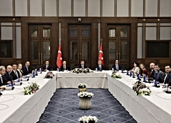 Cumhurbaşkanı Yardımcısı Yılmaz, Orta Vadeli Program Uluslararası Medya Buluşması'nda konuştu: