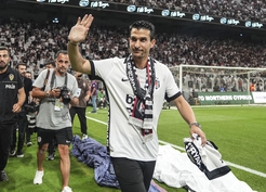 Necip Uysal yeni kariyeri için ilk girişimini yaptı