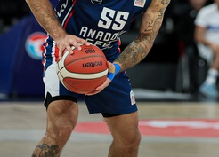 Anadolu Efes, Beşiktaş'ı 95-81 yendi; Dario Saric 16 sayıyla en skorer oldu