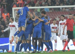 A Milli Futbol Takımı, Bursa'da İtalya'ya 4-1 yenildi, 17 maçta kazanamadı