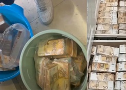 Ev değil banka! Duvarlardan, fayansların altından milyonlarca Euro çıktı