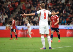 İngiltere, Çekya'yı deplasmanda 2-0 yenerek Uluslar Ligi'nde ilk galibiyetini aldı