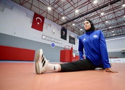 İlaçla aldığı kilolar Elifnaz'ı tekvandoda Avrupa şampiyonluğuna taşıdı