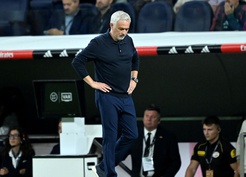 Hakemin üzerine yürüdüler! Olaylı maçta kazanan Real Madrid