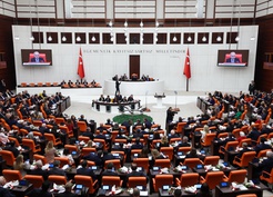 TBMM Genel Kurulu, SPK önergesi görüşülürken yeter sayı bulunamayınca kapandı