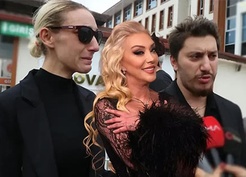Tuğberk Yağız Gülter, annesi Güllü'yü doğum gününde unutmadı