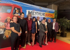 Milyonluk Hurdacı'nın galası yapıldı, film 23 Ekim'de vizyona girecek
