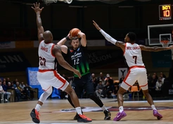 Denizli Basket Avrupa'da ilk deplasman galibiyetini İsviçre'de 80-76 kazandı