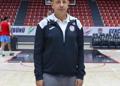 Orhun Ene, basketbolun değiştiğini belirterek Tofaş maçının zor geçeceğini söyledi