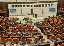 TBMM'de yatırım fonları teklifinin ilk 5 maddesi kabul edildi